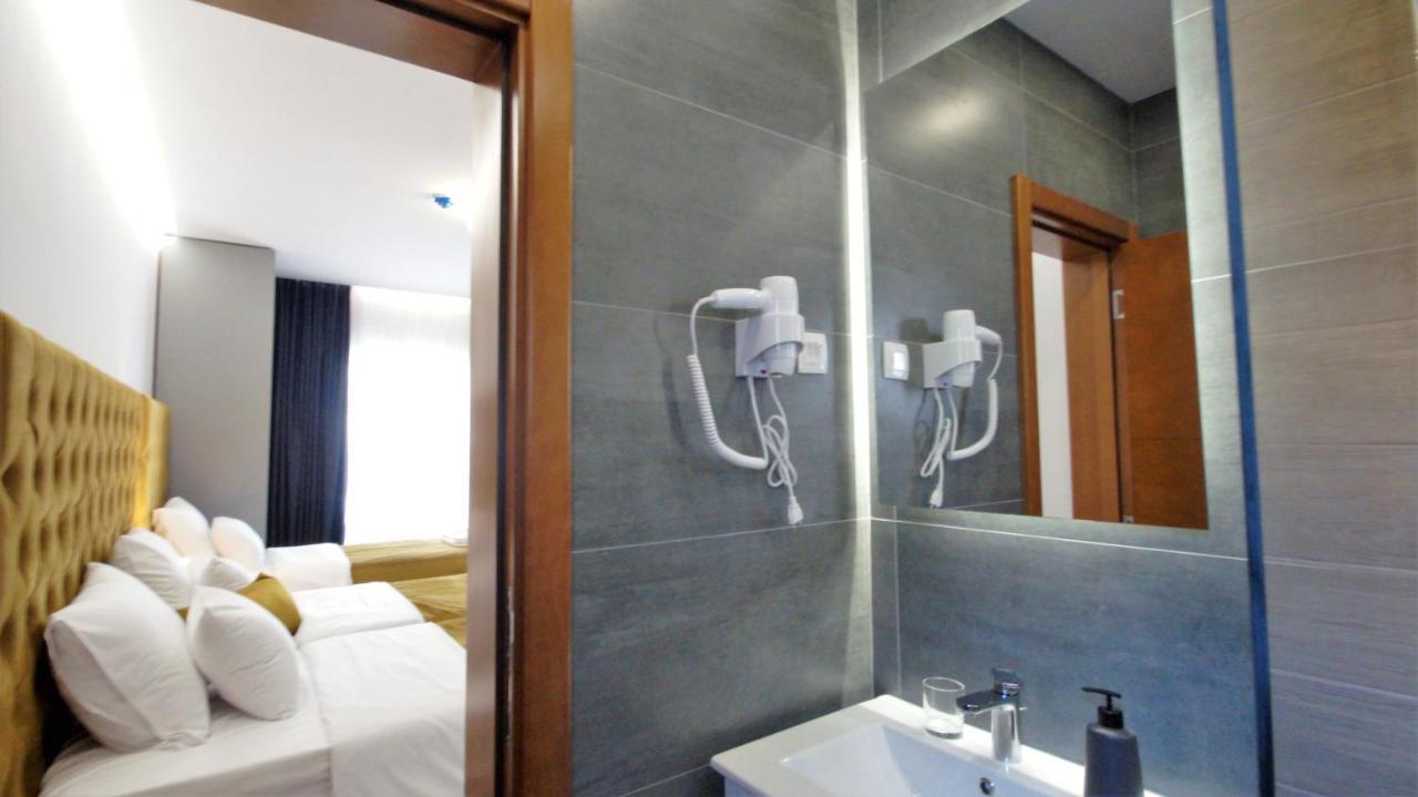 Lolo Luxury Rooms & Suites Budva Buitenkant foto