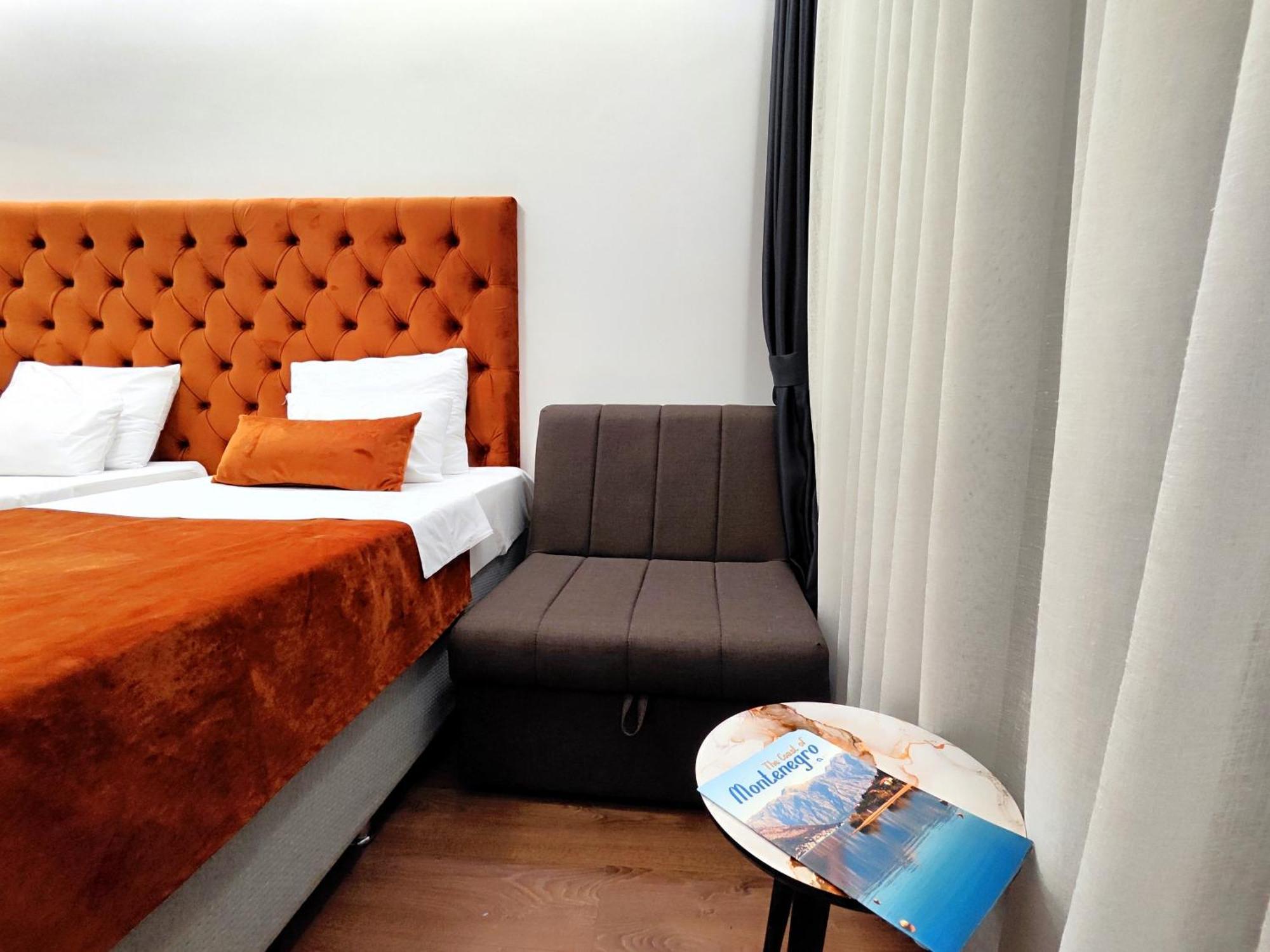 Lolo Luxury Rooms & Suites Budva Buitenkant foto